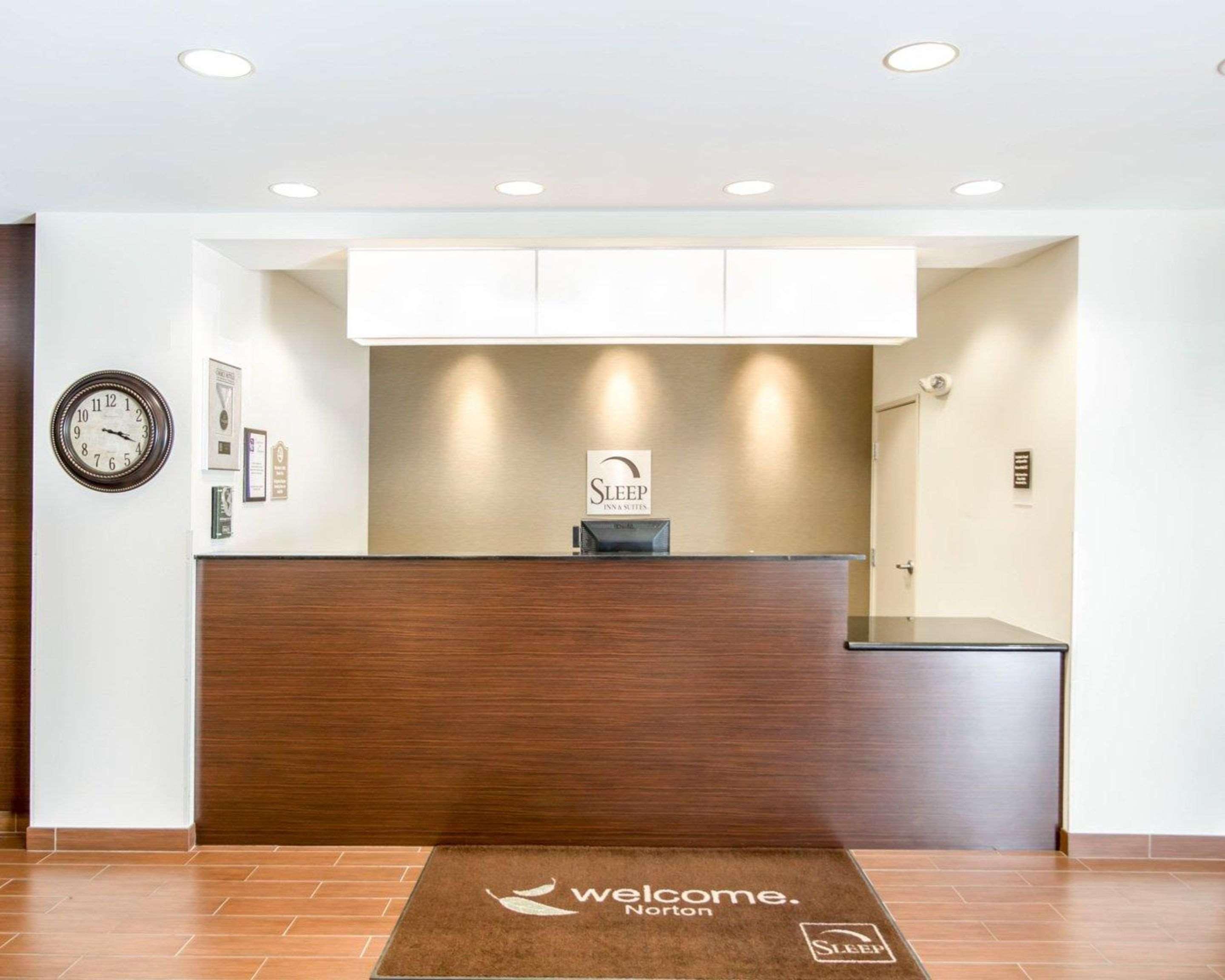 Sleep Inn & Suites Norton Екстериор снимка