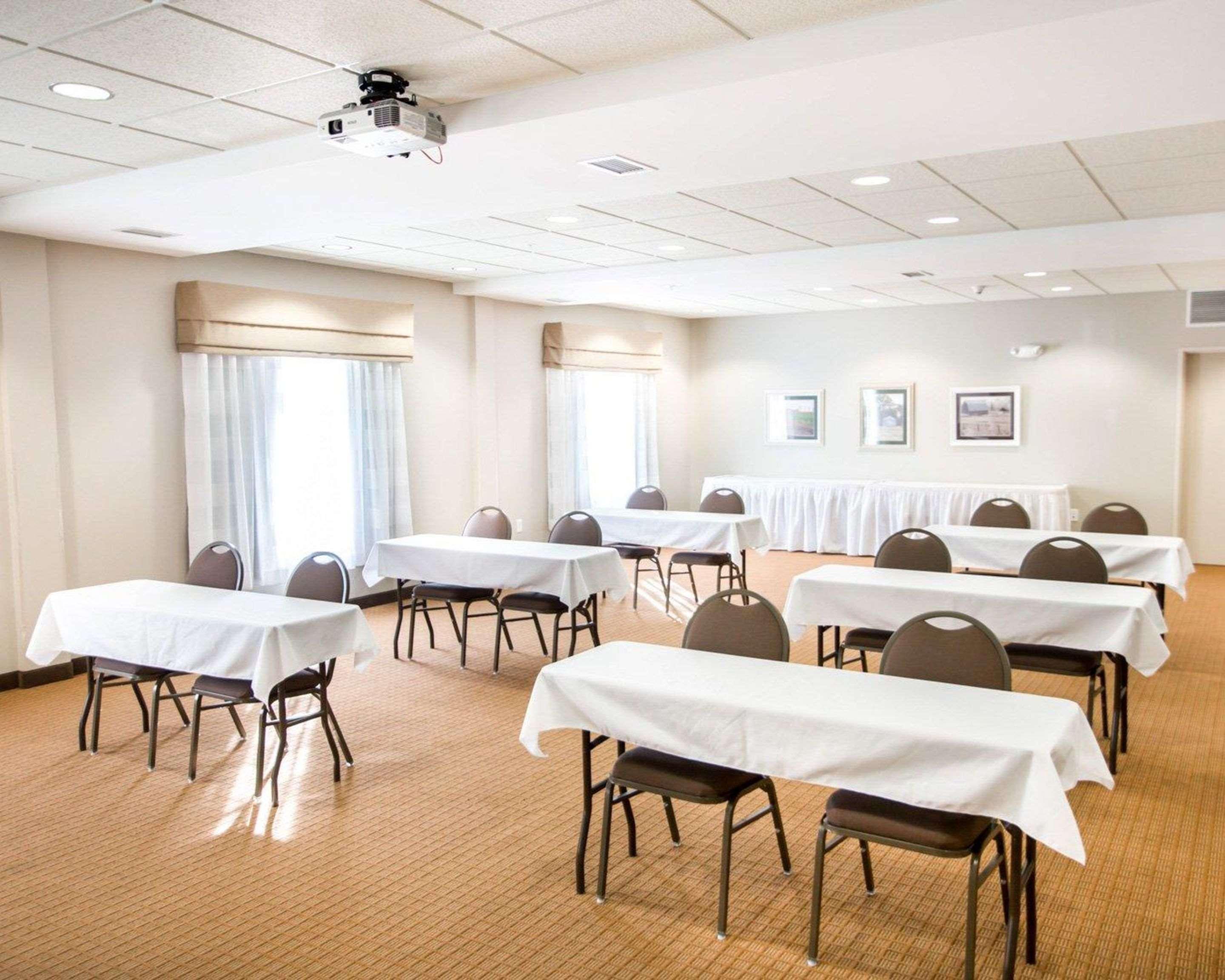 Sleep Inn & Suites Norton Екстериор снимка